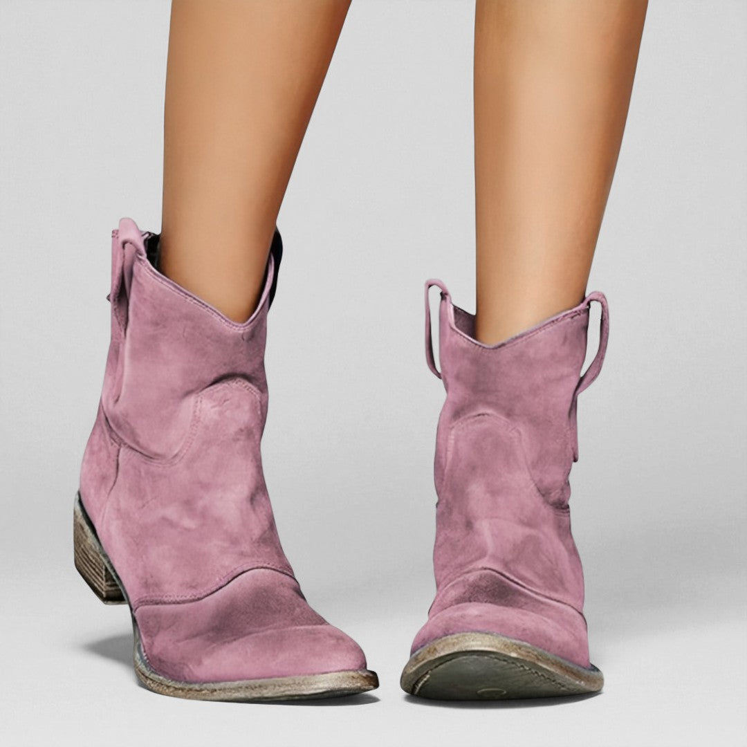 Carlotta – Timeless Ankle Boots