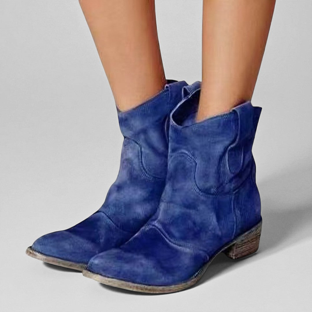 Carlotta – Timeless Ankle Boots