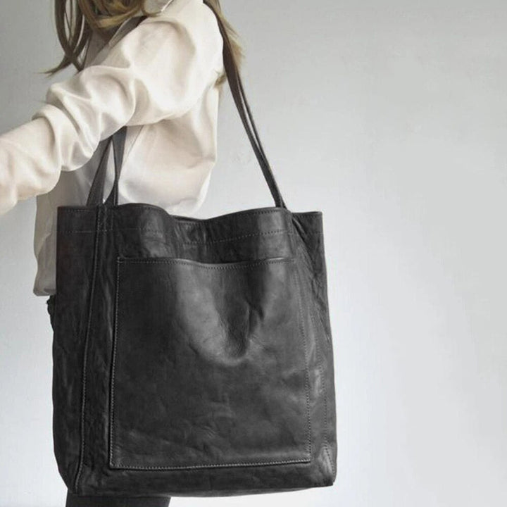 Toronto. - Elegant and practical shoulder bag