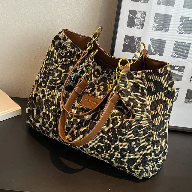 Leonora – Leopard Charm Tote