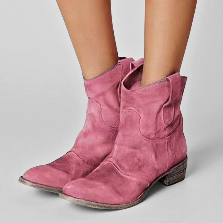 Carlotta – Timeless Ankle Boots