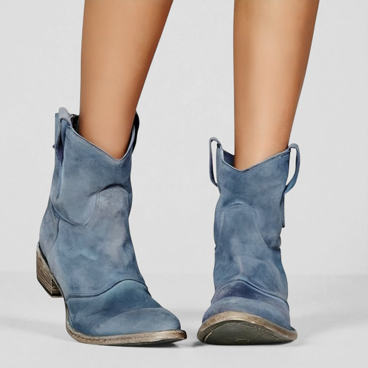 Carlotta – Timeless Ankle Boots