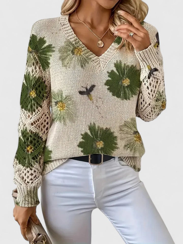 Aurélie – Elegant Sweater with Floral Pattern