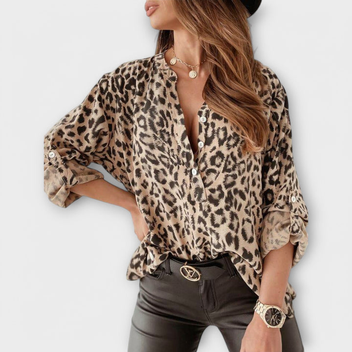 Quirinia | Fashionable blouse with leopard print