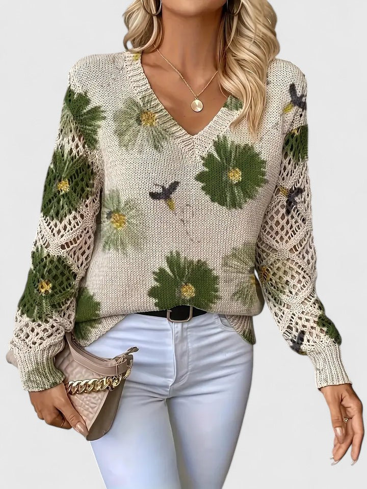 Aurélie – Elegant Sweater with Floral Pattern