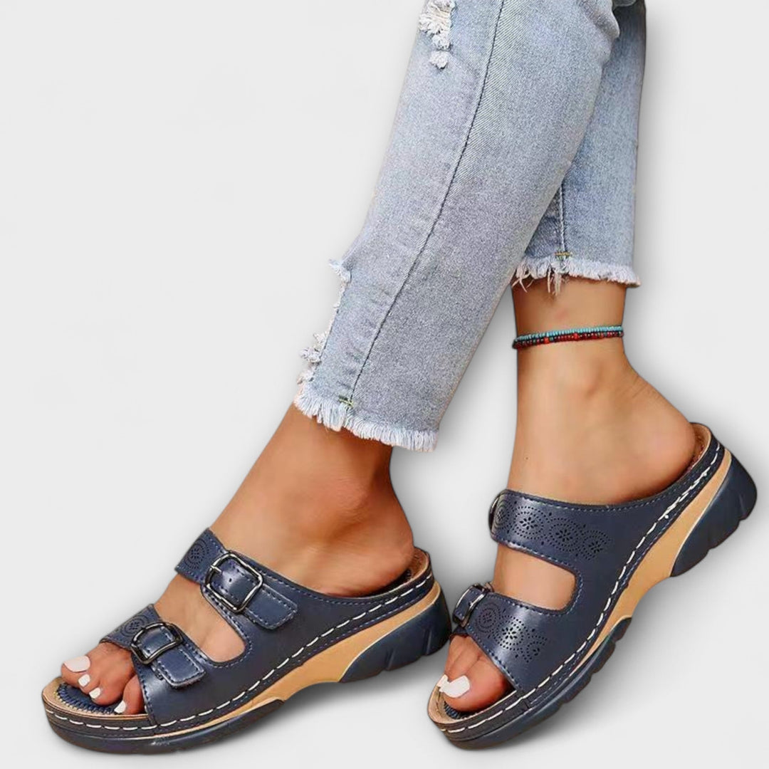 Orthopedic leather sandals