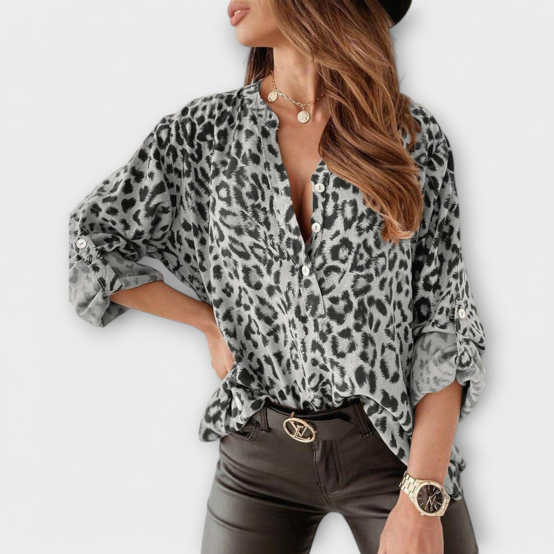 Quirinia | Fashionable blouse with leopard print