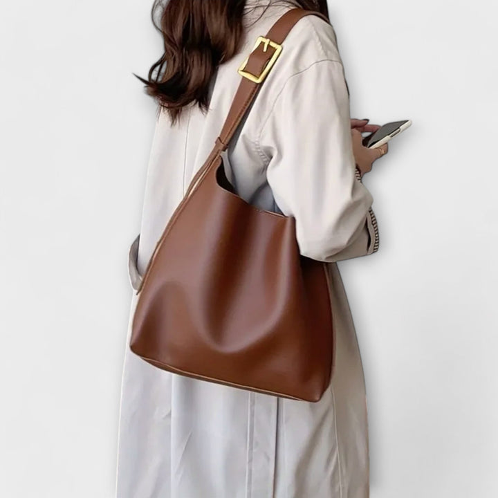 Toronto. – Elegant Leather Shoulder Bag