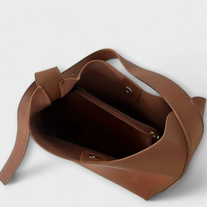 Toronto. – Elegant Leather Shoulder Bag